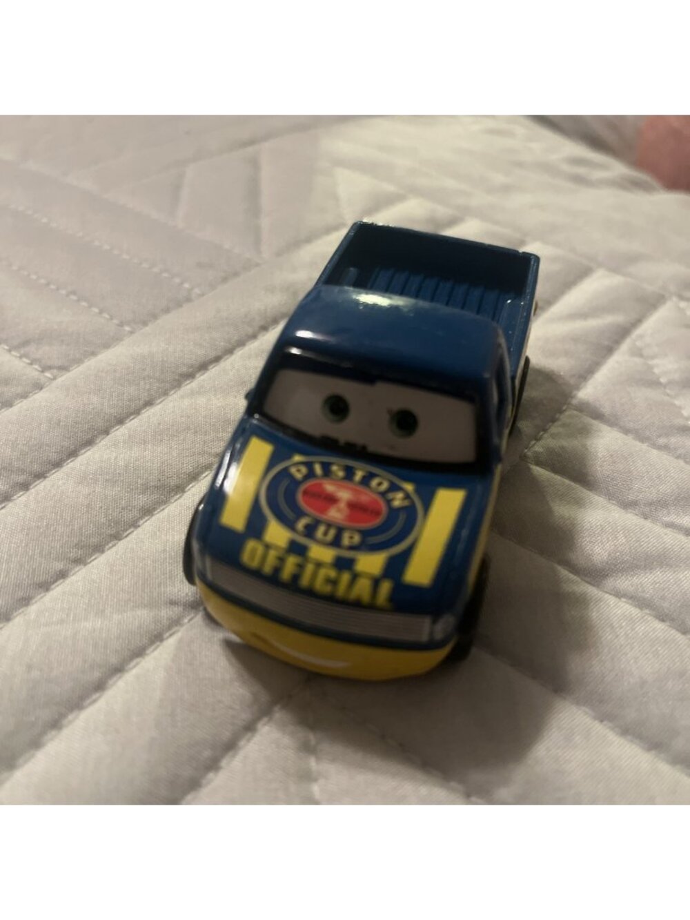 Dexter Hoover Piston Cup Official Pickup Truck Disney Pixar Diecast Metal Cars